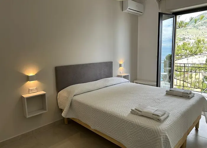 Mira Taormina Rooms